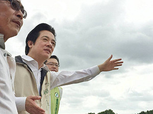 稱掃除黑金已有曙光  賴清德宣布進議會