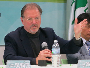 譚慎格：台灣需回答 要成為中國一部份嗎？