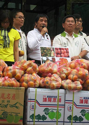 蔡核心：續打柿子議題 把事實說清楚