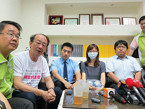 修軍審法  民進黨：就在明天 別綁核四