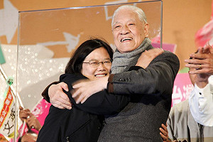 蔡英文、陳建仁也於去年底低調拜會李登輝