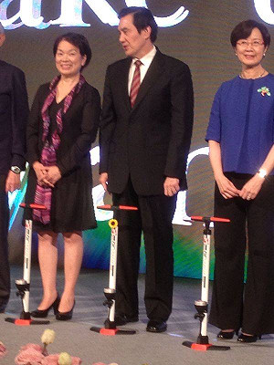 太糗！馬公開幫太陽花打氣挺學運？