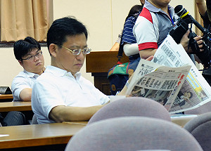 主審服貿  吳育昇、李俊俋任內政召委