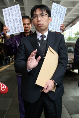 國民黨、林德瑞告周玉蔻  求償500萬