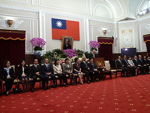 監委世代交替？  親民黨批：愈交替愈老