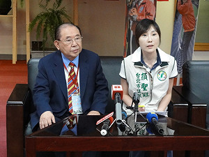 情治特搜違法逮人？ 律師告總統求償1元