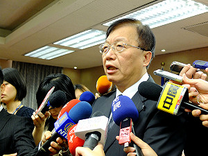 郭董宣傳罷免？ 陳威仁：他還沒開始嘛