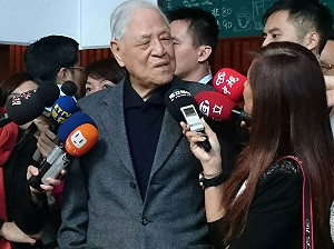 李登輝：我都曾被罵國奴  柯P要多吞忍