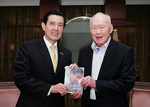 總統赴星無人說明 小三外交或活路外交？