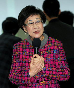 被問柯文哲話題 呂秀蓮：為何都要問我