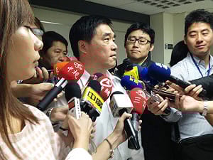 驅離反核群眾方式恰當? 郝龍斌：不得不然