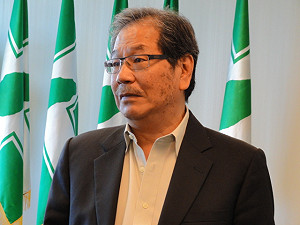 誰是癟三？  吳乃仁：指沒幫手不敢上場的人