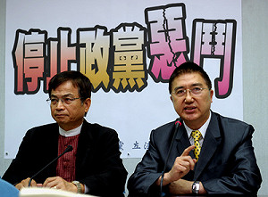 綠支持罷免吳育昇  藍批：政治鬥爭