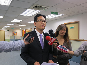 馬政府十大民怨  綠：經濟不振居首