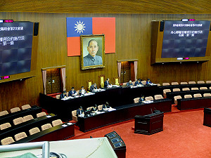 高雄氣爆  立院爭議法案延下週處理