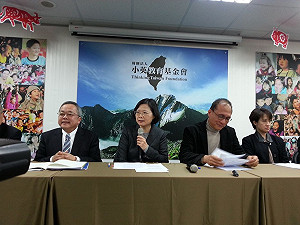 訪中不透明？蔡英文：難想像讓媒體隨行