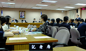 交委會決議  2日內取消中國船來台申請