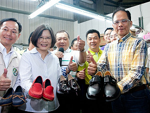 許志堅閃退  游：跟葉世文一樣被強迫退休？