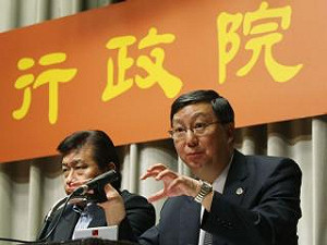 讚服貿  林郁方：學者不比名嘴高明多少