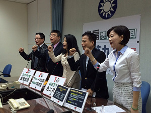 蔡正元：兩岸領導人會面不談政治 難道談賭場？