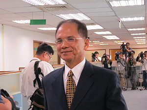 游錫堃：刪一條重要的 逼服貿重談