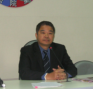 許添財禮讓  柯建銘續任民進黨團總召