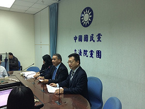 藍委嗆：民團若要降低門檻 選上立委再說