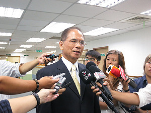 游錫堃：民進黨公職與中國交流 應有規範