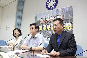 吳育昇：陳為廷不讓港生講話很沒禮貌