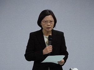 初選勝出  蔡英文籲：團結打贏2012