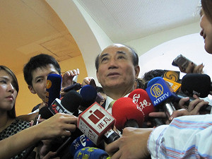 江宜樺報告不稱王「院長」 改叫「主席」