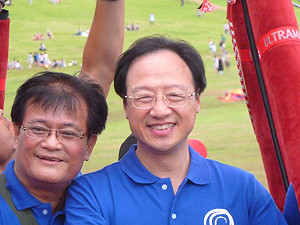 搭乘熱汽球  江揆笑稱「從容就義」