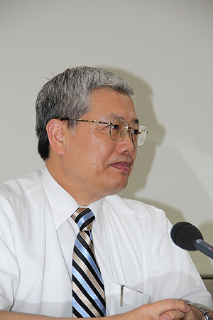 叫酷嫂「周老師」  陳士魁：最愛NGO