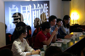 號召力強  黃國昌臉書徵志工2百人報名