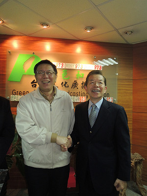 鬆口  謝長廷：參選黨主席只有退選問題