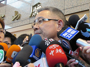 馬任榮譽主席？ 中常委：退了就是退了