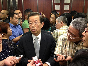 聞黨內互咬 謝長廷：好險我沒選