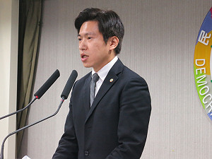 綠批連蔡「搓圓仔」 檢調應調查