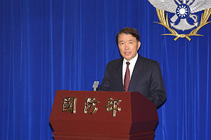 國防部長高廣圻：查到哪辦到哪 絕不包庇