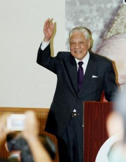 要選舉的人  不要招惹李登輝