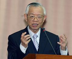 檢討低薪  彭准南：企業不要學校培養的學生