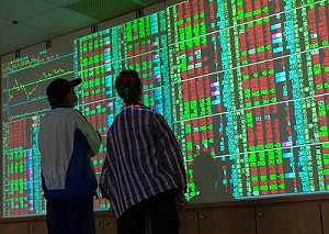 全球股災  台股恐慌跌破10年線