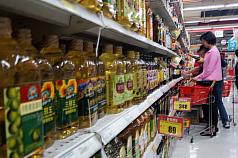 10月出口負成長  張盛和：黑心油有影響