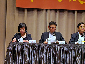 景氣亮藍燈  國發會：部分因iPhone6買氣退