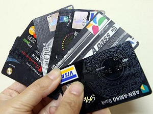 立院初審通過  信用卡循環利率上限15%