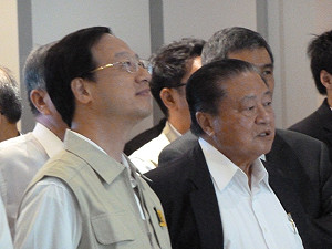 江揆：經濟發展果實應與員工分享