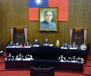 立院三讀  夫妻非薪資所得可分開報稅