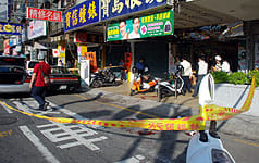 老闆領7700萬現款  當街被搶