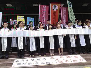 千位律師連署挺社運  抗議公權力濫用