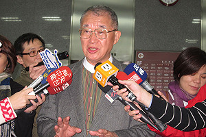 踹破曾勇夫大門  王建煊批：無法無天